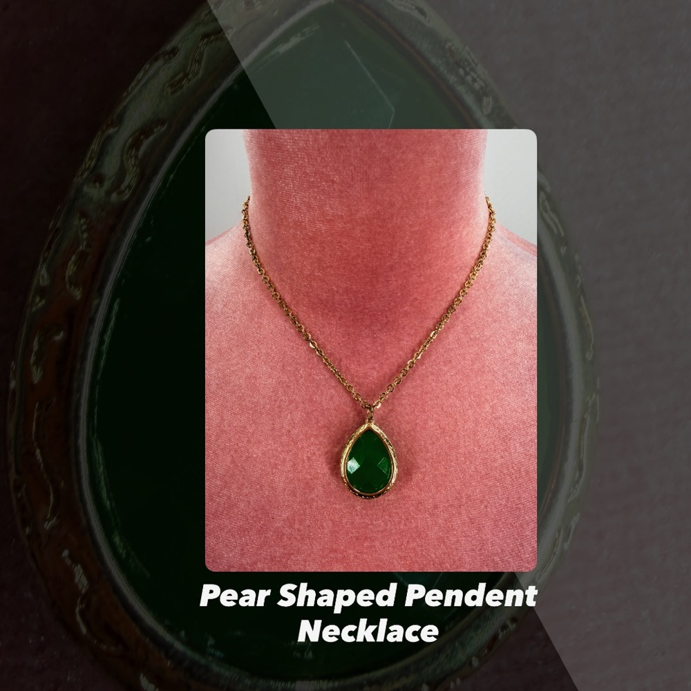 EUC Oversized Pear Shaped Pendent Necklace